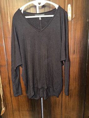 V-Neck Long Sleeve Top - Black